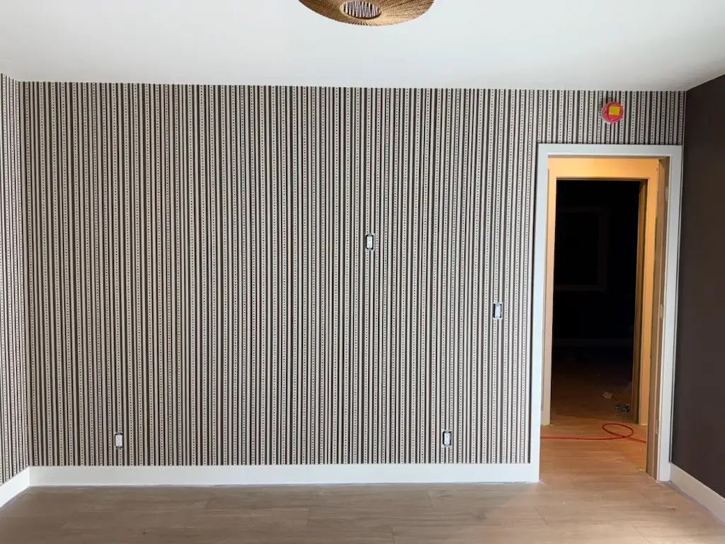 Residential wallpaper installation service in Atlanta homes